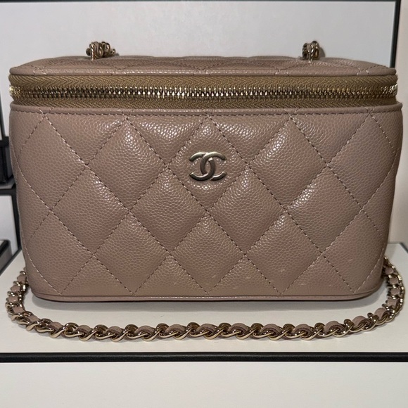 CHANEL Handbags - 100% Authentic CHANEL Beige Classic Long Vanity with Chain